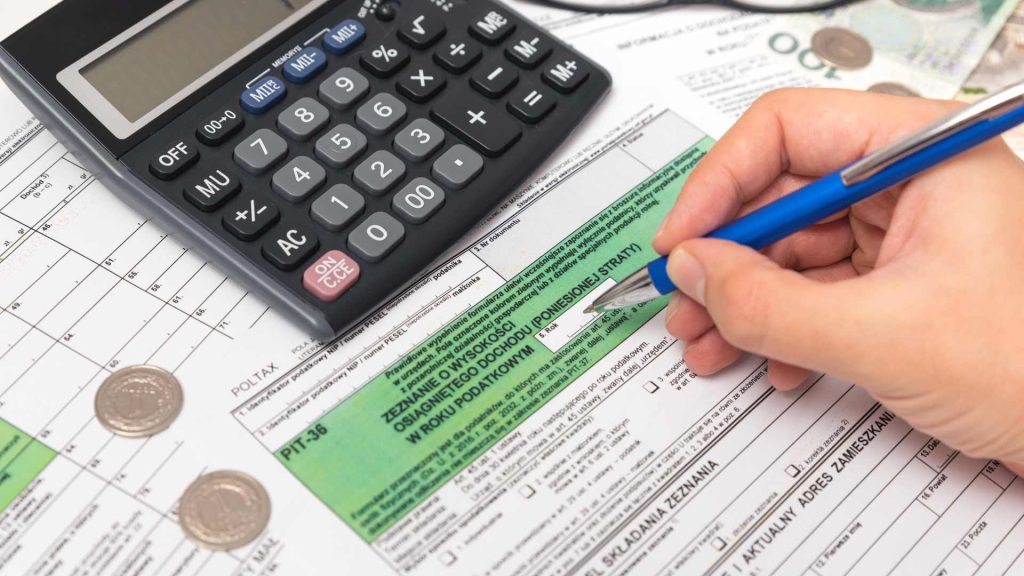 How Is Inflation Affecting Income And Wage Growth